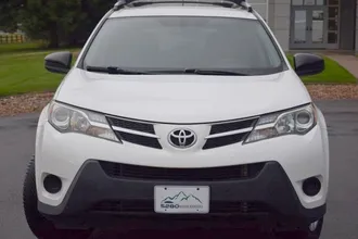 2014 Toyota RAV4 photo 3