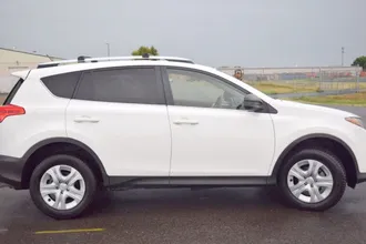 2014 Toyota RAV4 photo 5