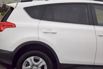 2014 Toyota RAV4 photo 6