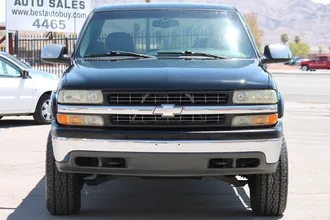 1999 Chevrolet Silverado 2500 photo 2