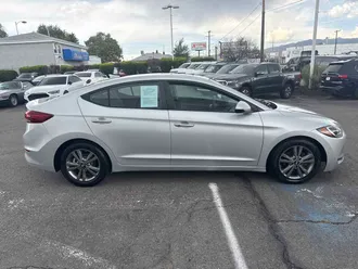 2018 Hyundai Elantra photo 5