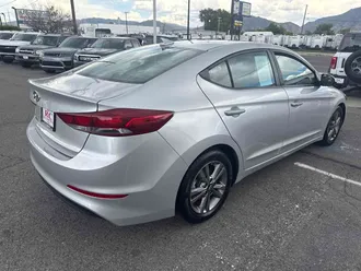 2018 Hyundai Elantra photo 6
