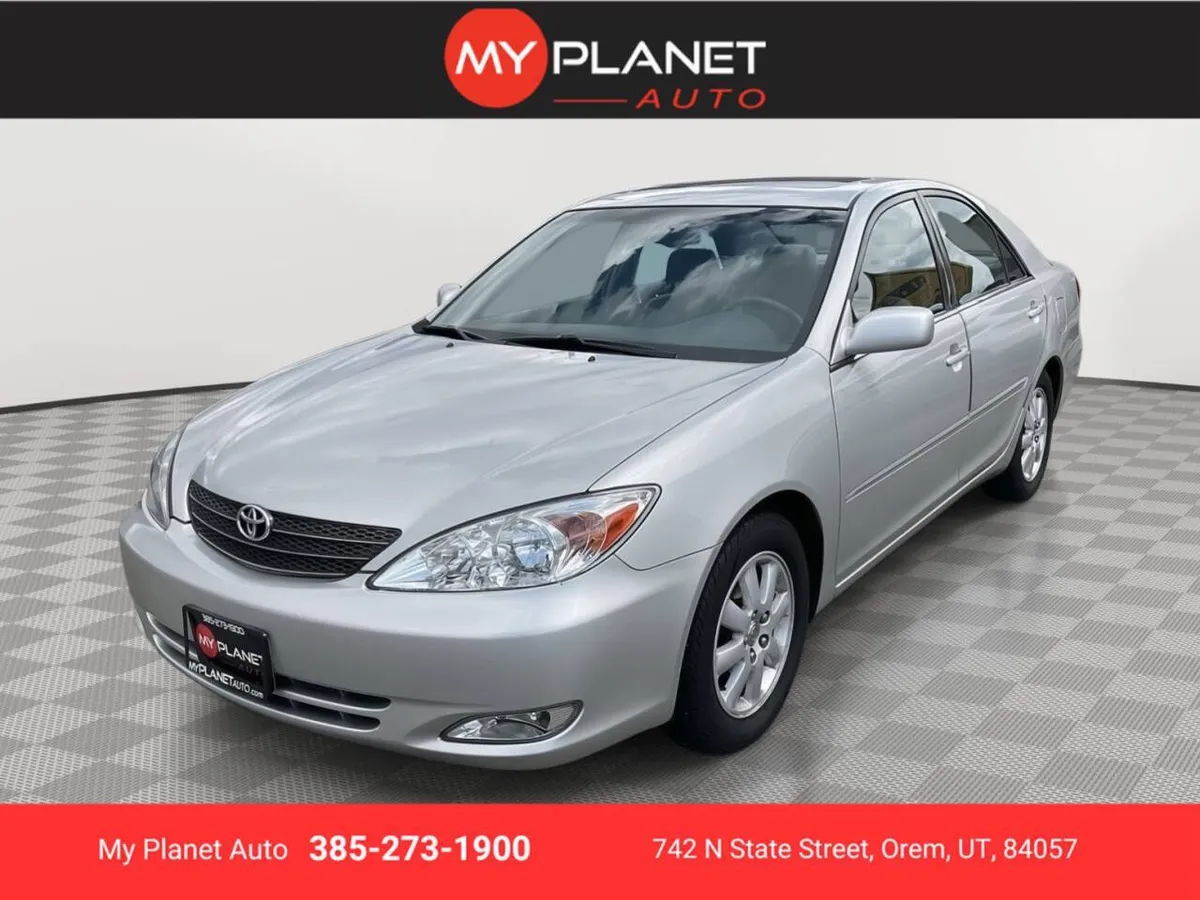 2003 Toyota Camry LE 4dr Sedan