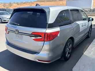 2023 Honda Odyssey photo 3