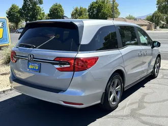 2023 Honda Odyssey photo 3