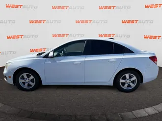 2016 Chevrolet Cruze Limited photo 2