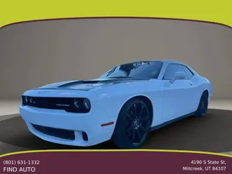 2016 Dodge Challenger photo 5