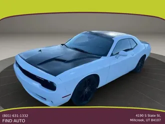 2016 Dodge Challenger photo 6