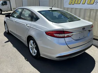 2018 Ford Fusion photo 2