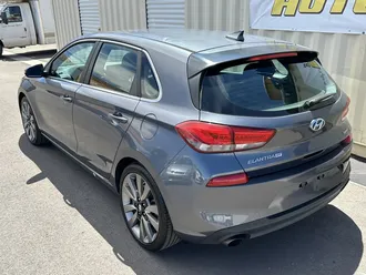 2018 Hyundai Elantra GT photo 2