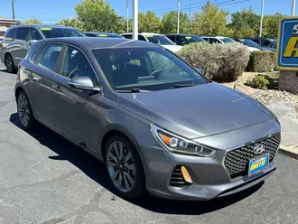 2018 Hyundai Elantra GT photo 2