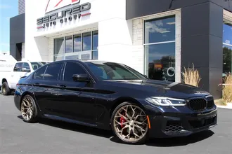 2021 BMW 5 SERIES photo 3
