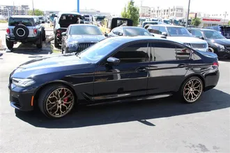 2021 BMW 5 SERIES photo 6