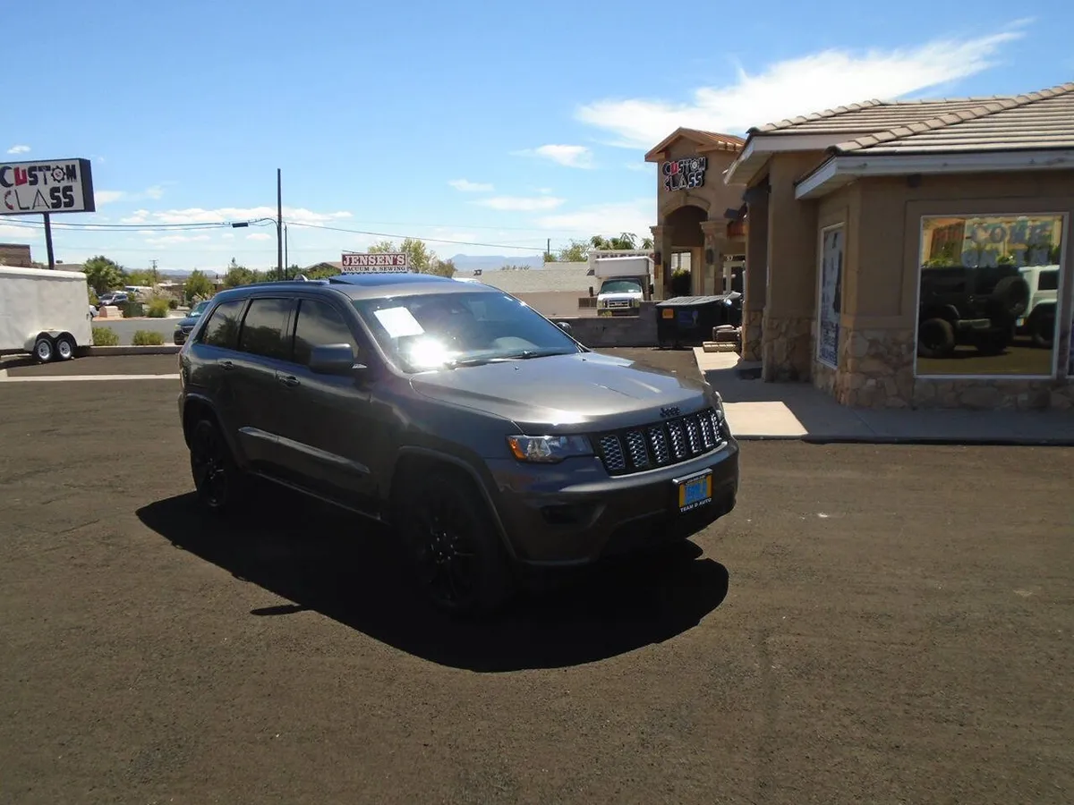 2021 Jeep Grand Cherokee Laredo X 4x4 4dr SUV