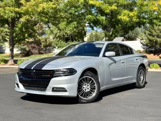 2021 Dodge Charger photo 2