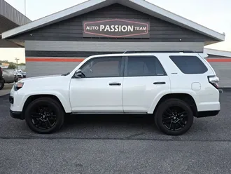 2019 Toyota 4Runner photo 2