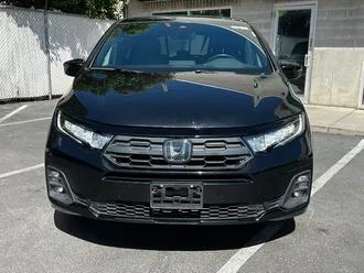 2025 Honda Odyssey Sport-L photo 2