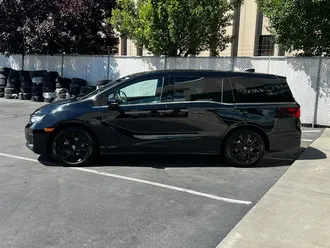 2025 Honda Odyssey Sport-L photo 4