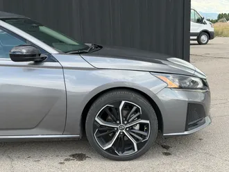 2024 Nissan Altima photo 4