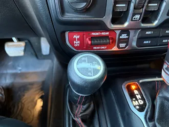 2021 Jeep Wrangler photo 6