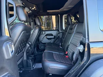 2021 Jeep Wrangler photo 7