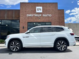 2024 Volkswagen Atlas photo 3