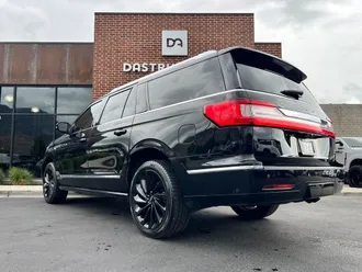 2021 Lincoln Navigator photo 4