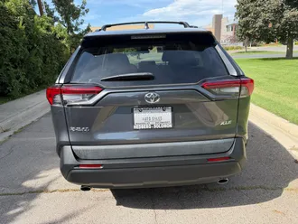 2021 Toyota RAV4 photo 4