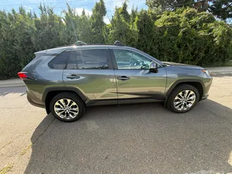 2021 Toyota RAV4 photo 6