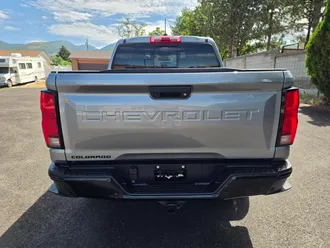 2025 Chevrolet Colorado photo 4