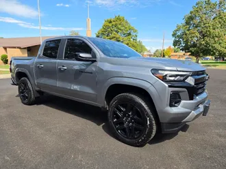 2025 Chevrolet Colorado photo 6