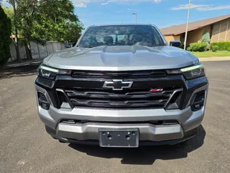 2025 Chevrolet Colorado photo 7