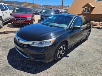 2016 Honda Accord photo 2