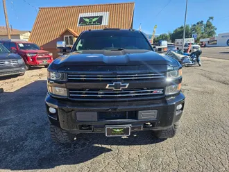 2016 Chevrolet Silverado 2500HD photo 3