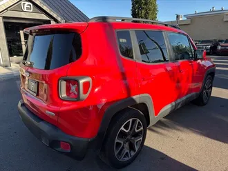 2015 Jeep Renegade photo 2