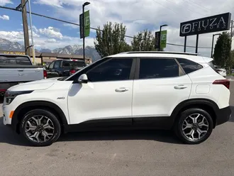 2021 Kia Seltos photo 3