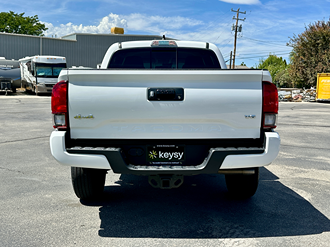 2023 Toyota Tacoma photo 7