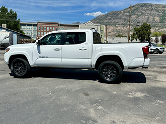 2023 Toyota Tacoma photo 4