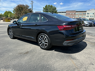 2025 Volkswagen Jetta photo 6