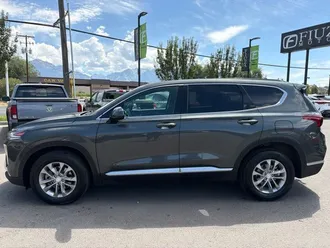2020 Hyundai Santa Fe photo 3