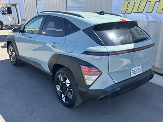 2025 Hyundai Kona photo 2