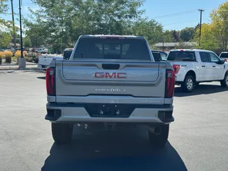 2025 GMC Sierra 3500HD photo 6
