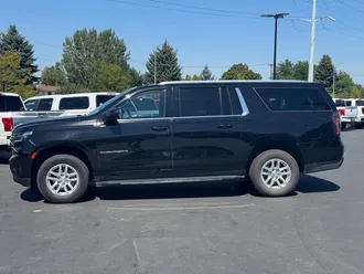 2024 Chevrolet Suburban photo 4
