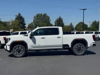 2024 GMC Sierra 3500HD photo 4