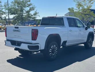 2024 GMC Sierra 3500HD photo 7