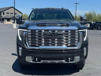 2024 GMC Sierra 3500HD photo 2