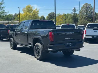 2024 GMC Sierra 3500HD photo 5