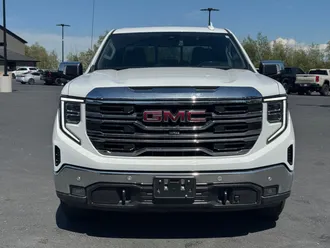 2023 GMC Sierra 1500 photo 2