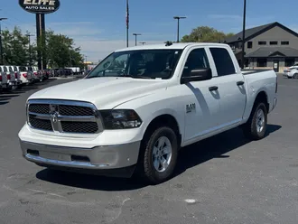 2023 Ram 1500 Classic photo 3