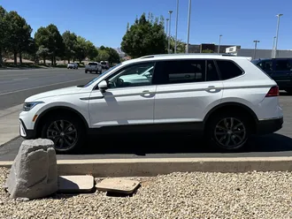 2024 Volkswagen Tiguan photo 6